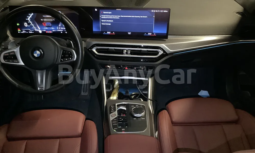 Vehicle photo 9