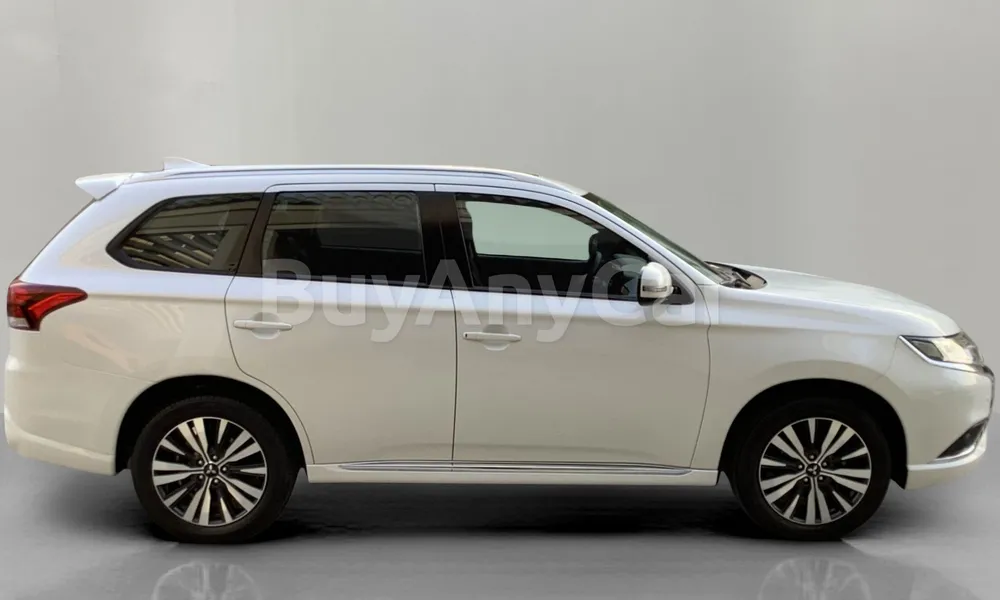 Vehicle photo 3