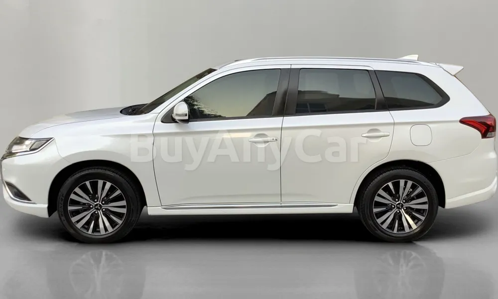 Vehicle photo 4