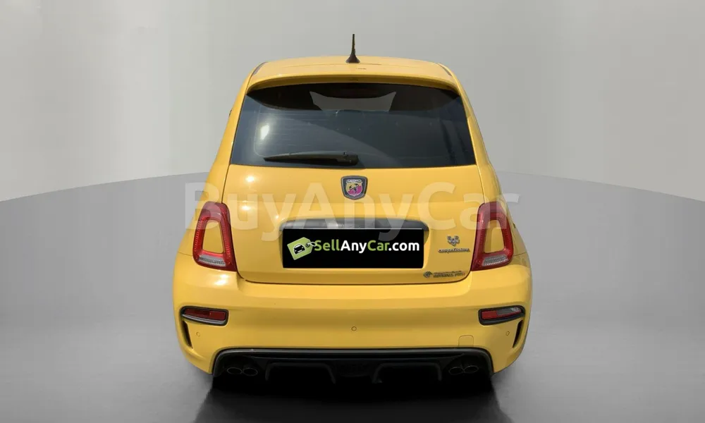 Vehicle photo 2
