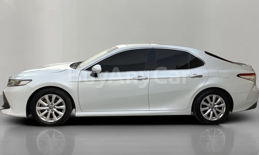 Vehicle photo 3