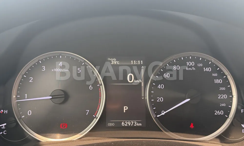 Vehicle photo 5