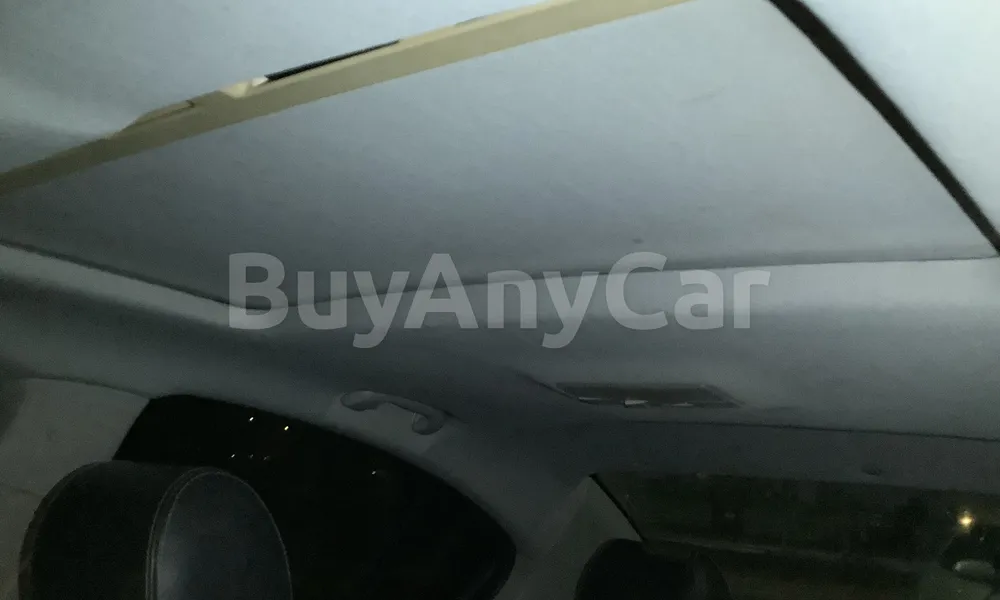 Vehicle photo 8
