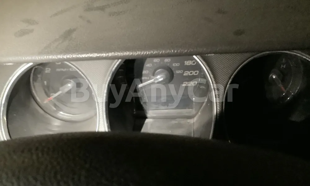 Vehicle photo 5