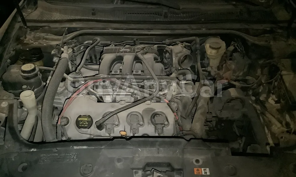 Vehicle photo 4