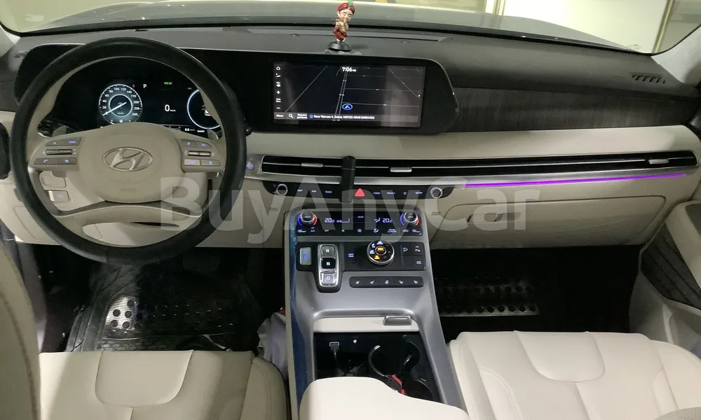 Vehicle photo 6