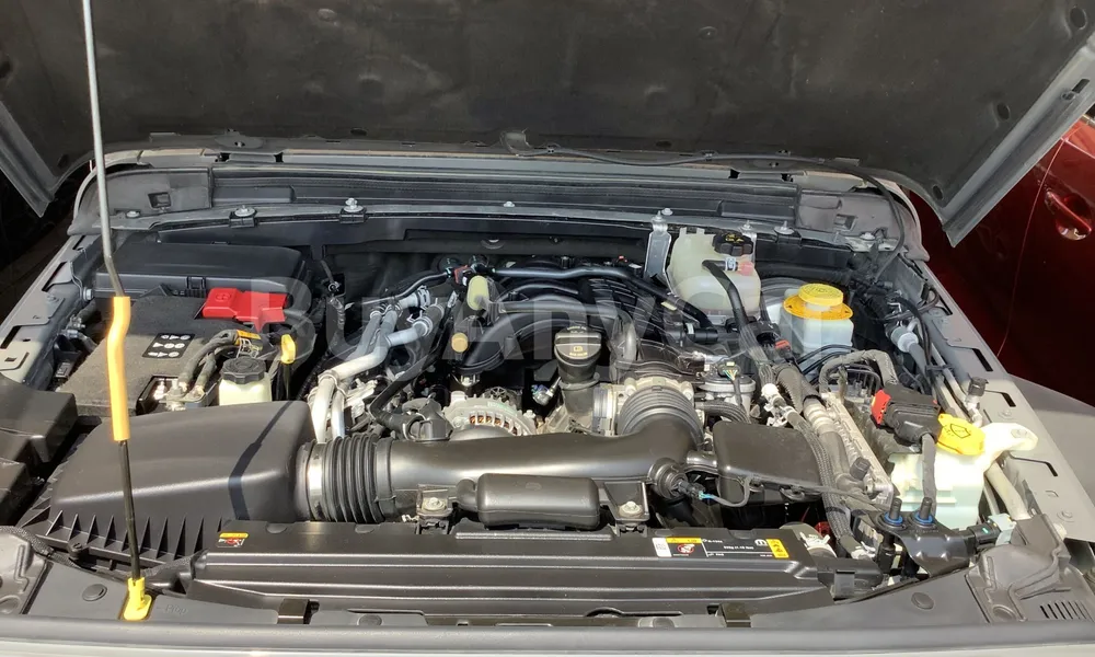 Vehicle photo 5
