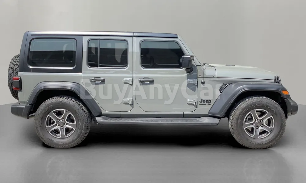 Vehicle photo 3