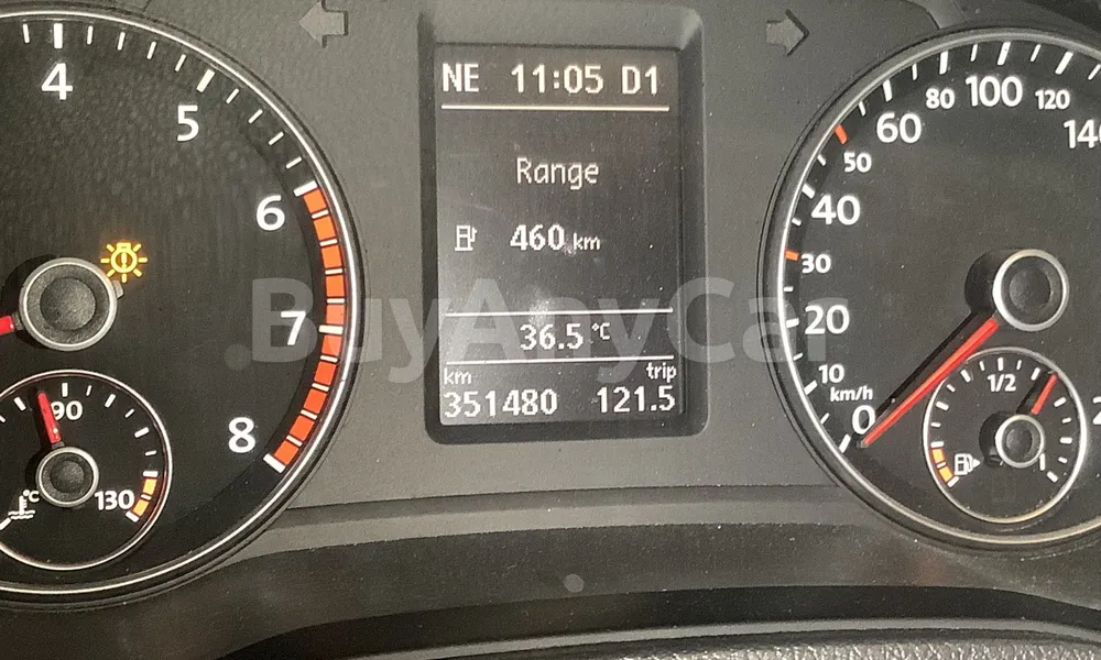 Vehicle photo 9
