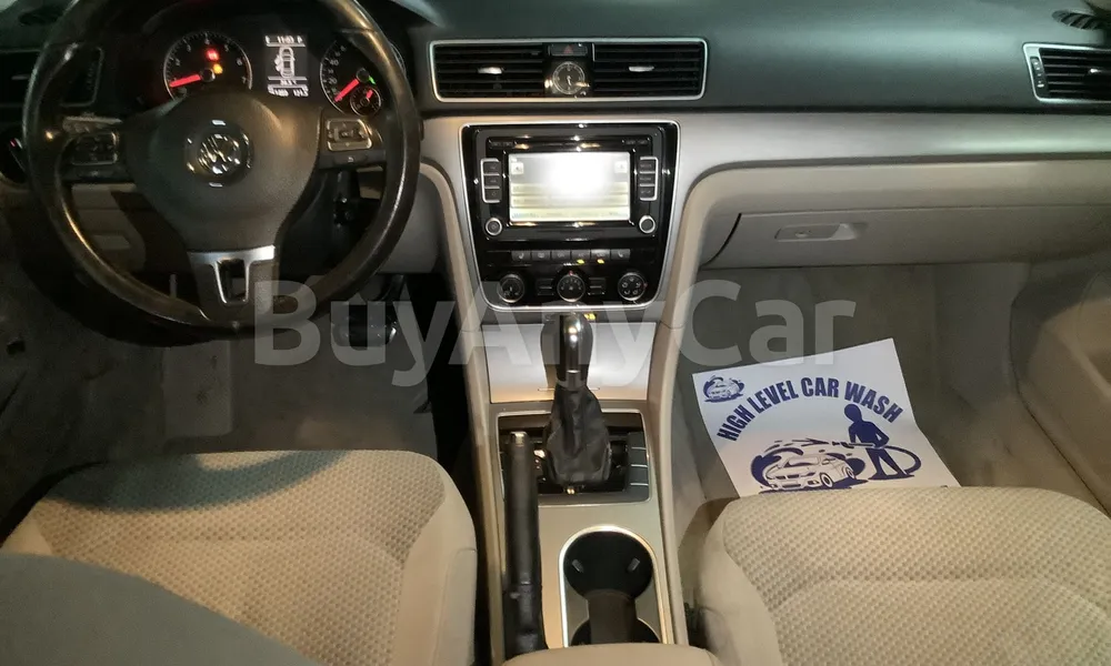 Vehicle photo 6