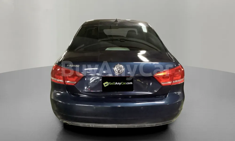 Vehicle photo 2