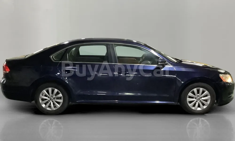 Vehicle photo 3