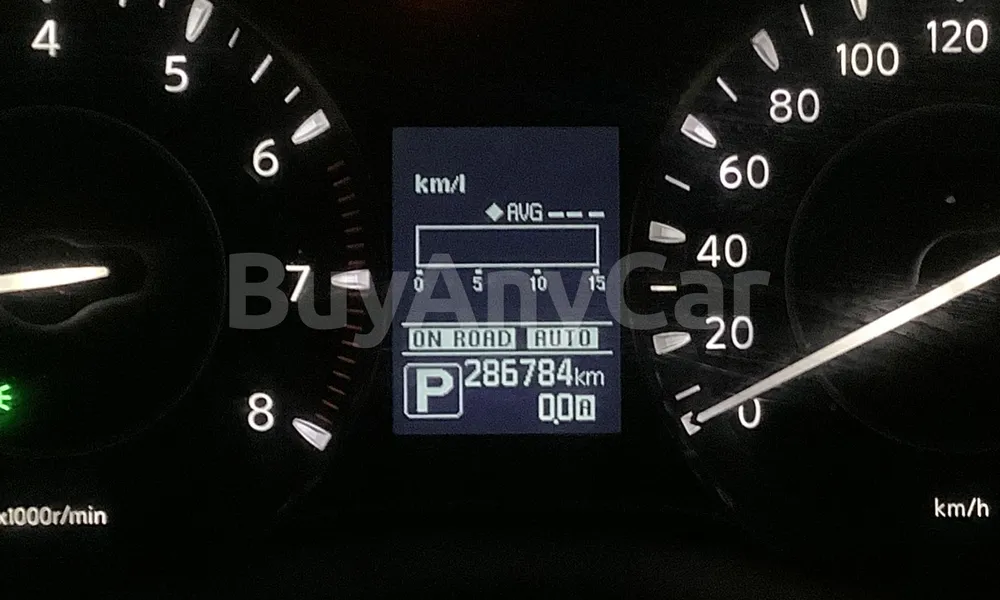 Vehicle photo 8