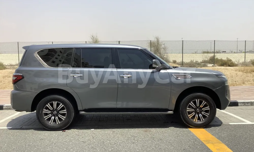 Vehicle photo 3