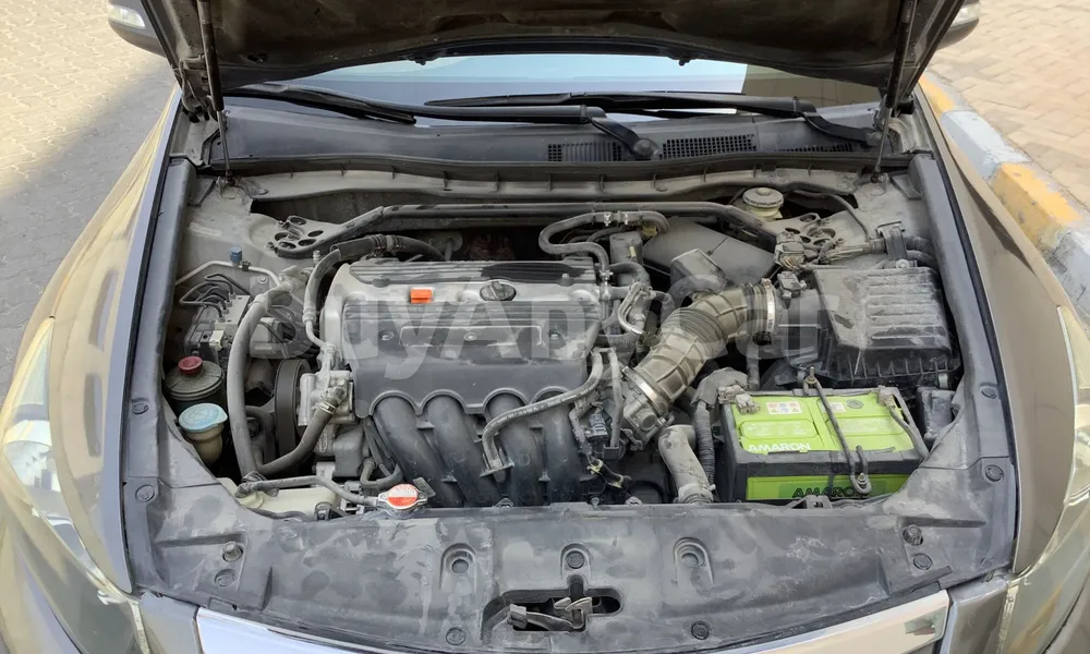 Vehicle photo 7