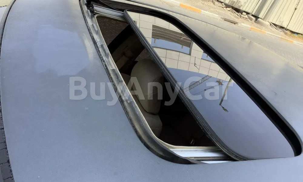 Vehicle photo 8