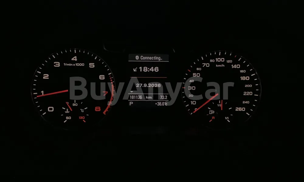 Vehicle photo 5