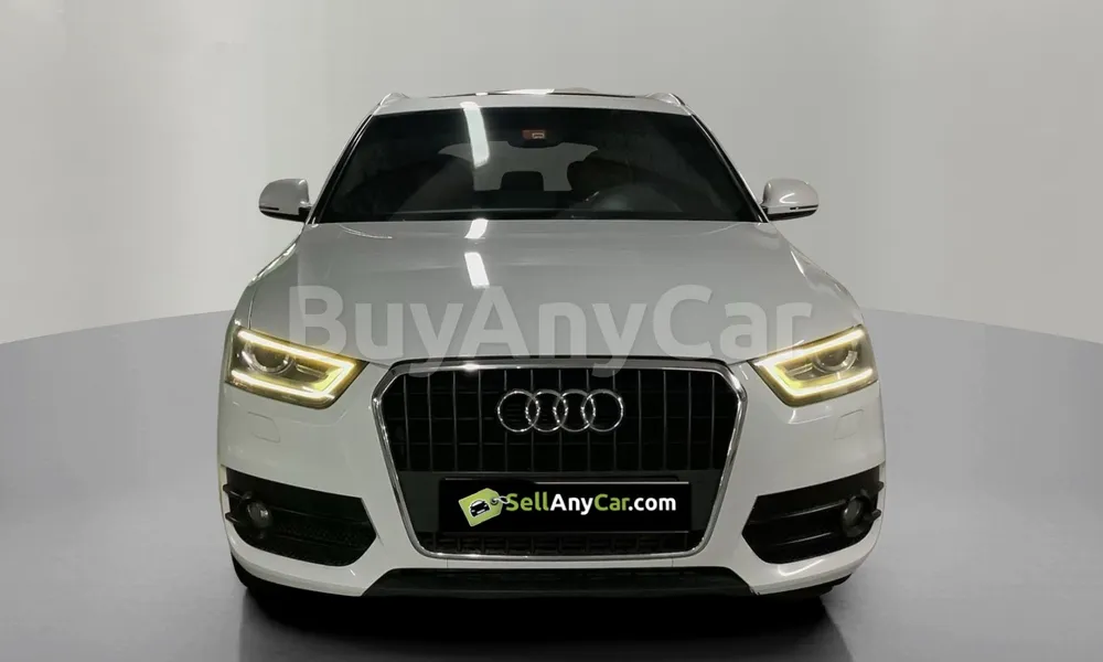 Vehicle photo 1