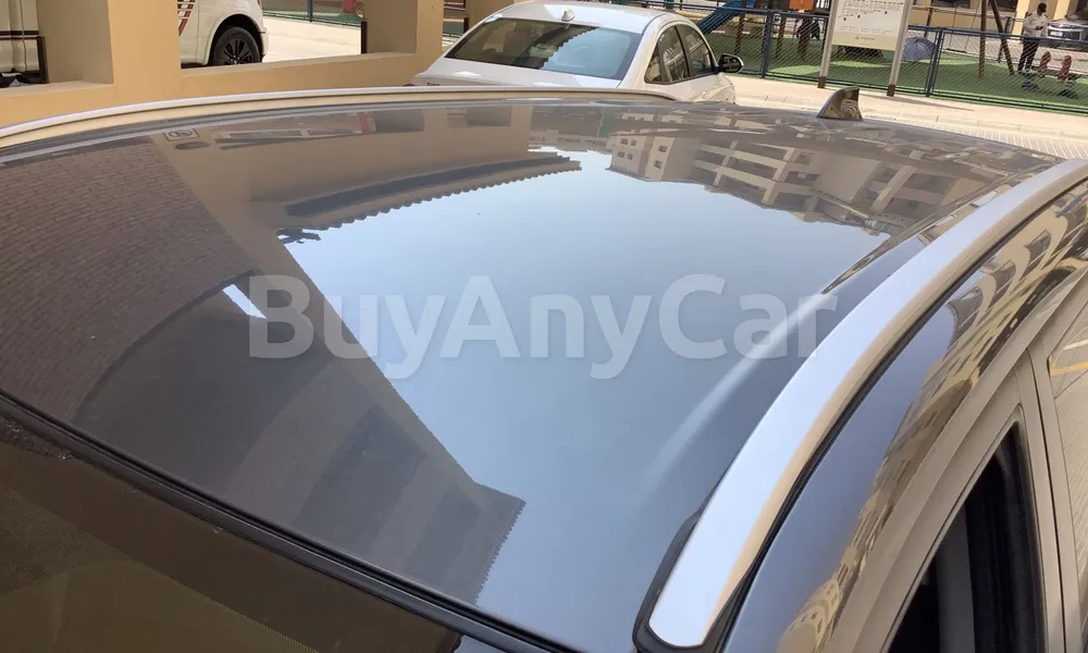 Vehicle photo 8
