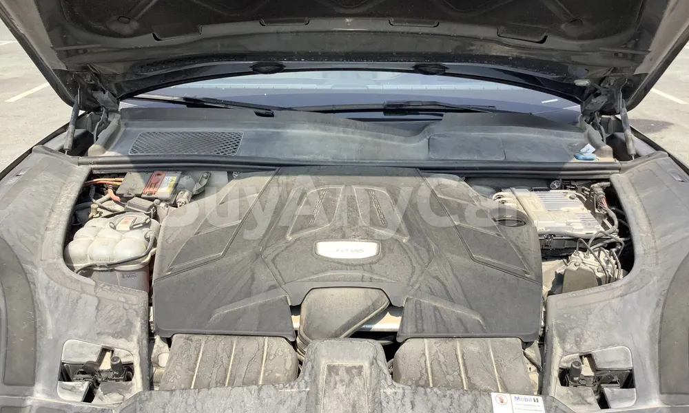 Vehicle photo 6