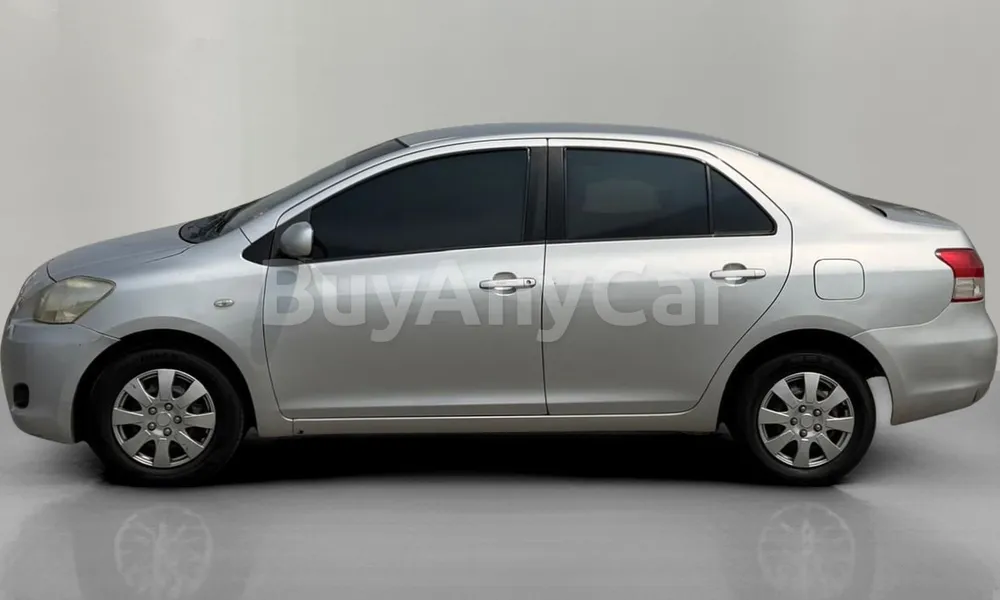 Vehicle photo 4