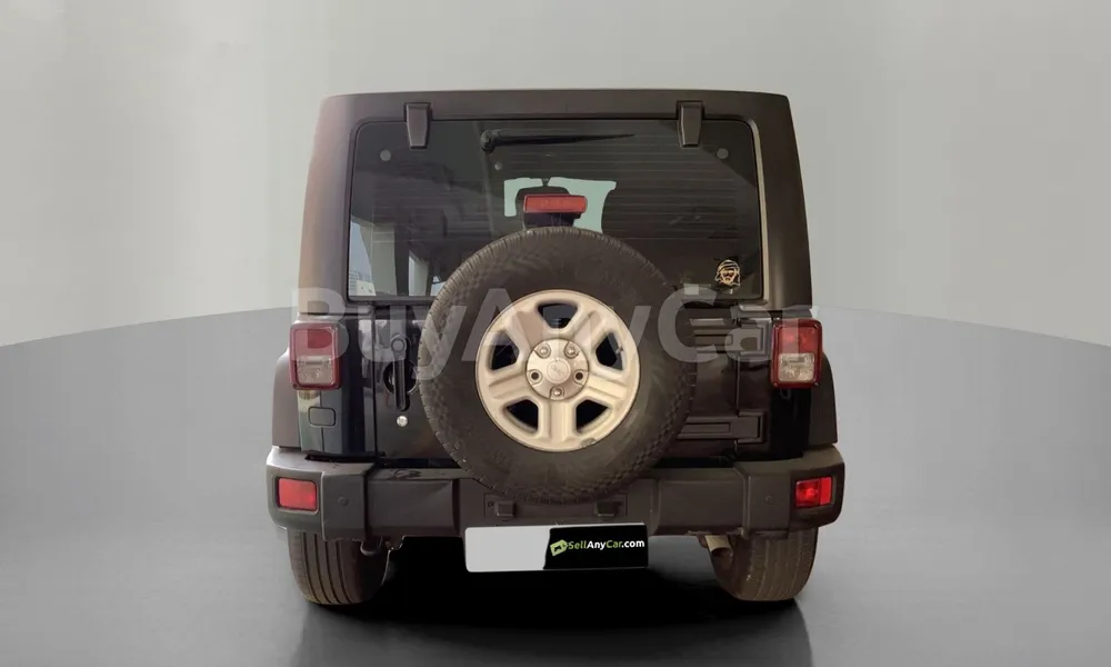 Vehicle photo 2