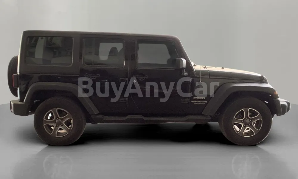 Vehicle photo 4