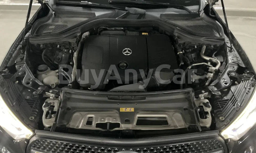 Vehicle photo 9
