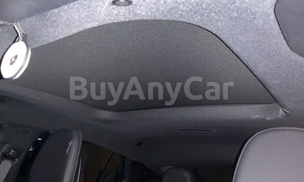 Vehicle photo 5