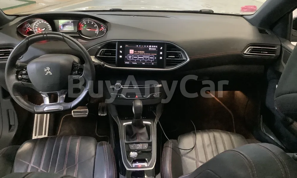 Vehicle photo 7