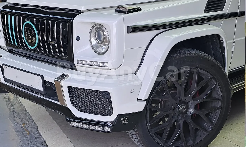 Vehicle photo 5