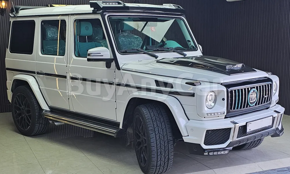 Vehicle photo 6