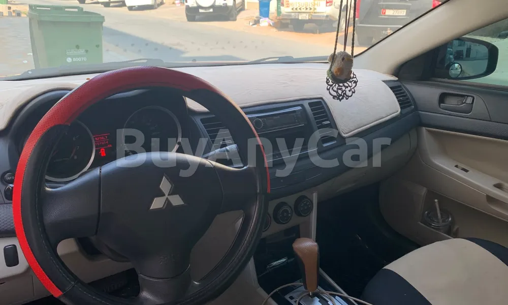 Vehicle photo 6