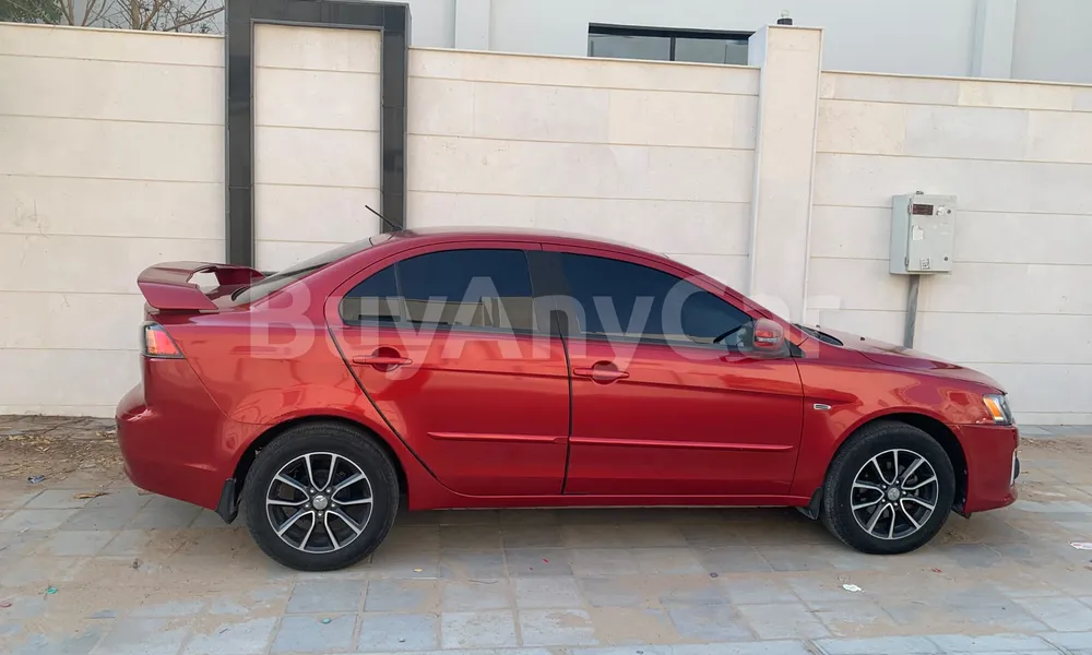 Vehicle photo 5
