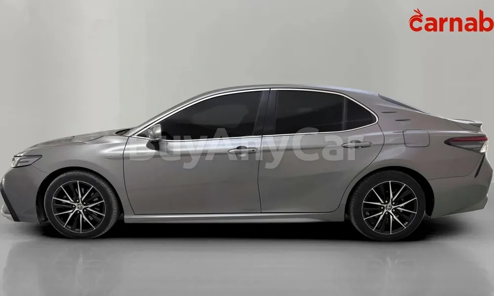 Vehicle photo 3