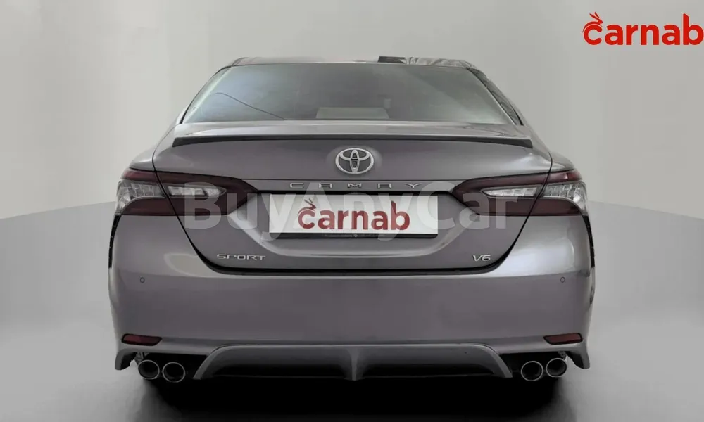 Vehicle photo 2