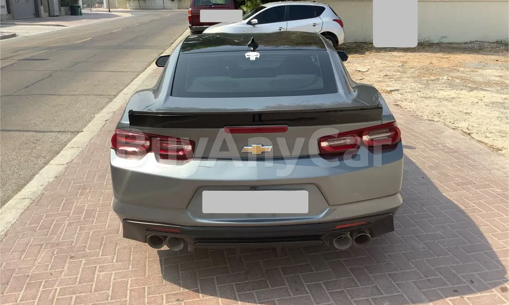 Vehicle photo 2