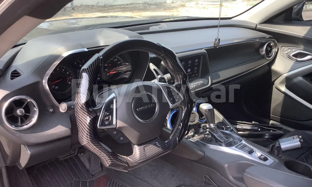 Vehicle photo 8