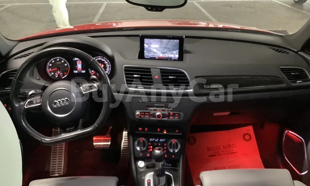 Vehicle photo 8