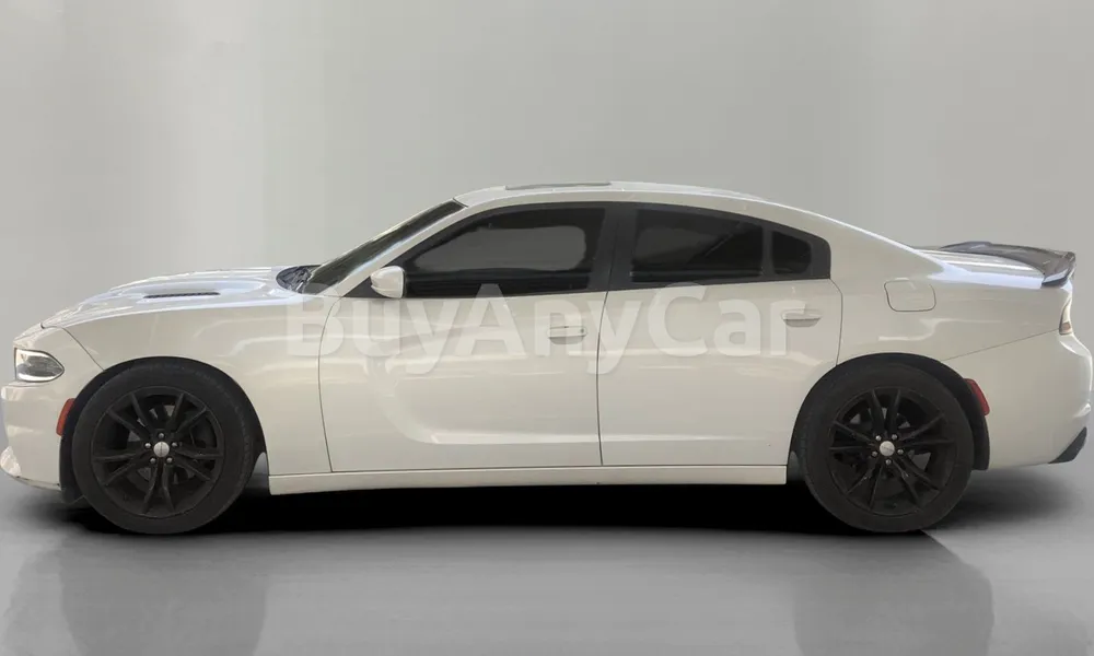 Vehicle photo 4