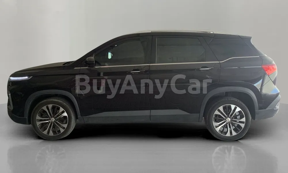 Vehicle photo 4