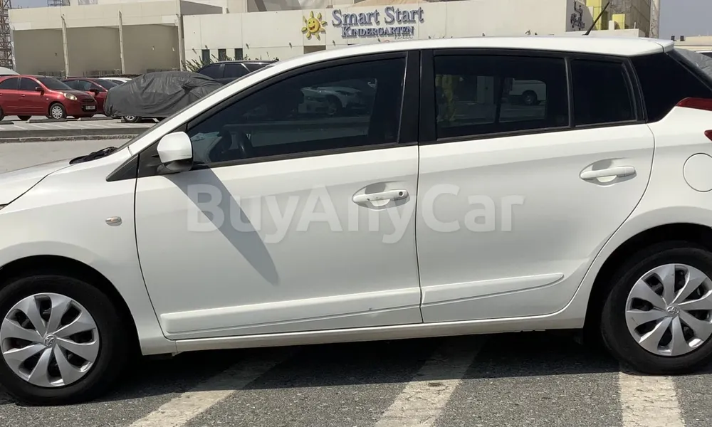 Vehicle photo 3