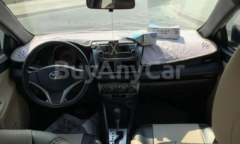 Vehicle photo 8