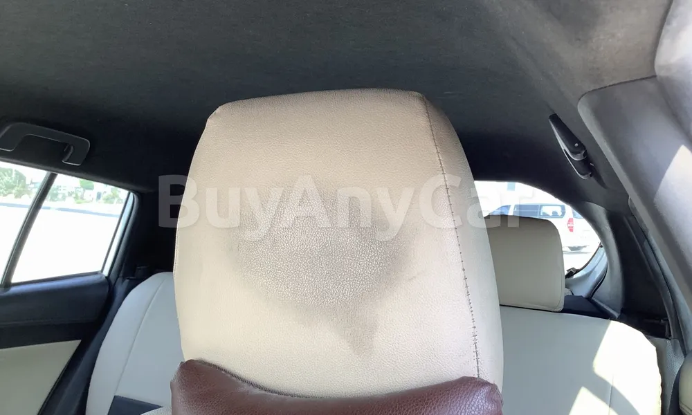 Vehicle photo 9