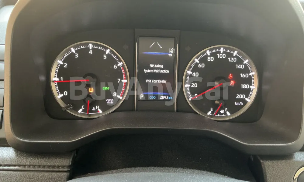Vehicle photo 6