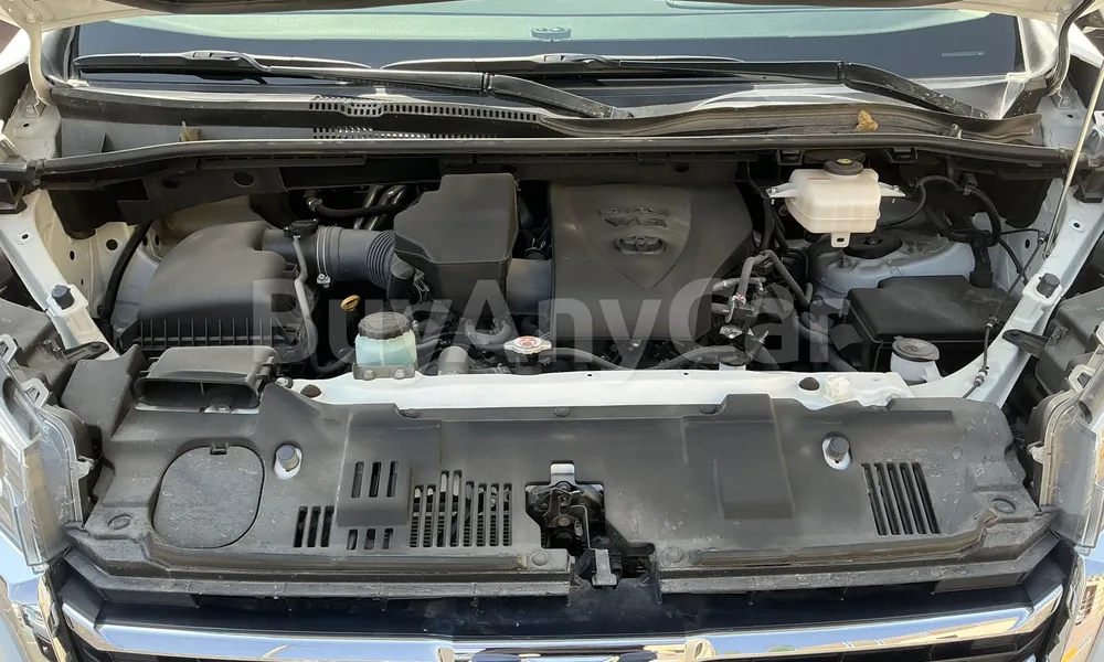 Vehicle photo 8