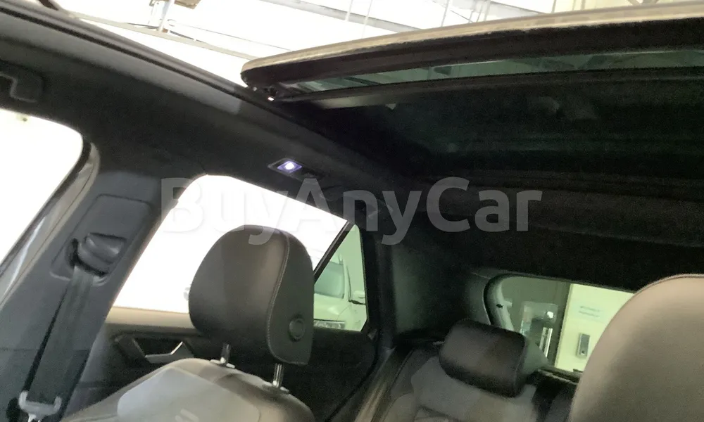 Vehicle photo 8