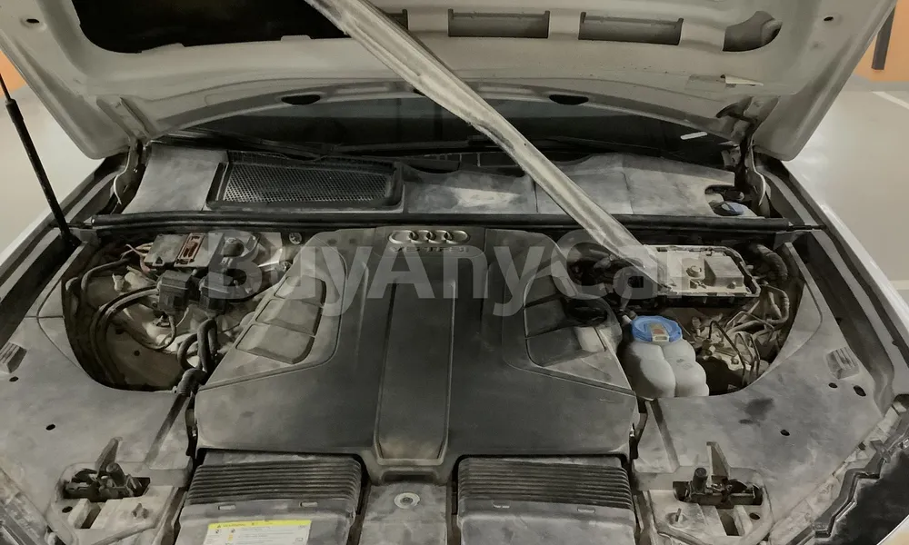 Vehicle photo 7
