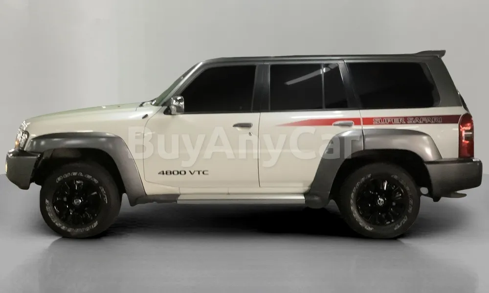 Vehicle photo 4