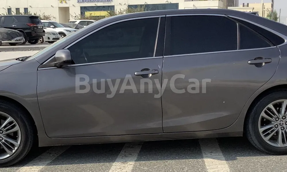 Vehicle photo 4